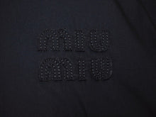 Load image into Gallery viewer, 新品未使用 MIUMIU ミュウミュウ Technical Fabric Down Jacket ダウンジャケット ML1086 ショート丈 ブラック 中古 4b005216