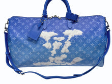 Load image into Gallery viewer, 極美品 LOUIS VUITTON ルイヴィトン ボストンバッグ キーポルバンドリエール 50 M45428 ブルー ホワイト シルバー金具 4b005229