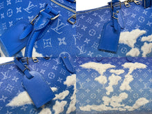 Load image into Gallery viewer, 極美品 LOUIS VUITTON ルイヴィトン ボストンバッグ キーポルバンドリエール 50 M45428 ブルー ホワイト シルバー金具 4b005229