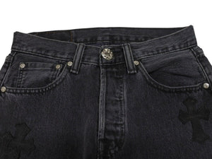極美品 CHROME HEARTS クロムハーツ × LEVI'S リーバイス セメタリークロスパッチ デニムパンツ ジーンズ サイズ28 ブラック 20パッチ 中古 4b005238