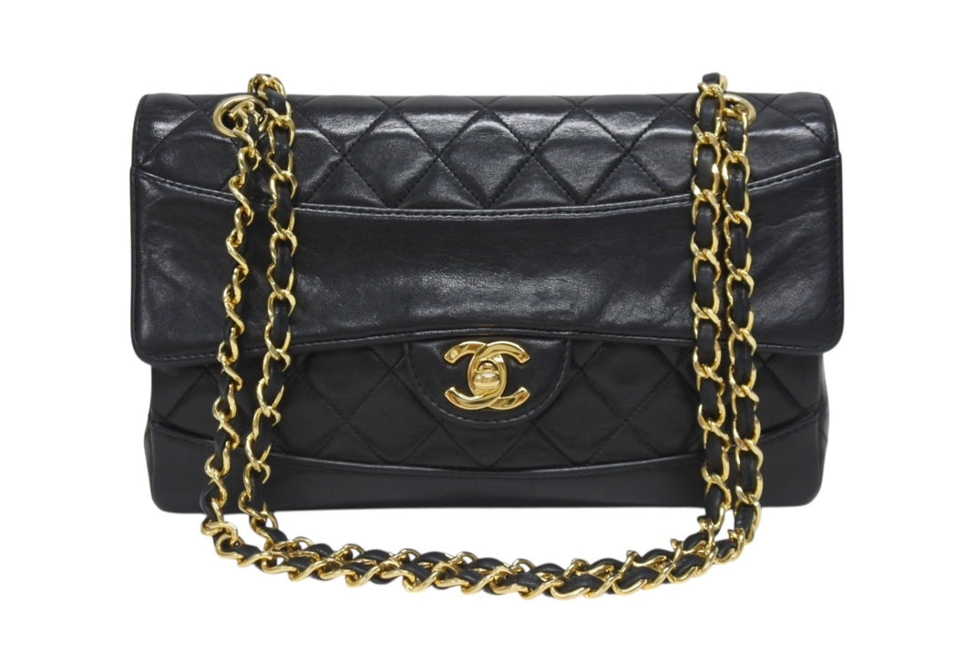 極美品 CHANEL シャネル マトラッセ24 Sフラップ Wチェーンショルダーバッグ 1番台 ココマーク ラムスキン ブラック 中古 4b005245