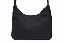 Load image into Gallery viewer, 極美品 PRADA プラダ ホーボー ワンショルダーバッグ MV515 トライアングルロゴ ナイロン ブラック 中古 4b005254