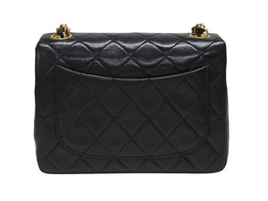 極美品 CHANEL シャネル ミニマトラッセ 17 チェーンショルダーバッグ 1番台 ラムスキン ココマーク ブラック ゴールド金具 中古 4b005257