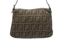 Load image into Gallery viewer, 極美品 FENDI フェンディ マンマバケット ワンショルダーバッグ 26325 ズッカ柄 ブラウン ウール レザー シルバー金具 中古 4b005262