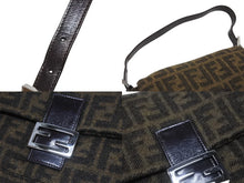 Load image into Gallery viewer, 極美品 FENDI フェンディ マンマバケット ワンショルダーバッグ 26325 ズッカ柄 ブラウン ウール レザー シルバー金具 中古 4b005262