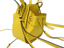 Load image into Gallery viewer, 極美品 LOEWE ロエベ ハンモック ミニ ハンドバッグ ショルダーバッグ 052123 スペイン製 レザー イエロー ブラック 中古 4b005266