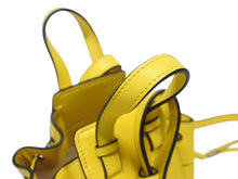 Load image into Gallery viewer, 極美品 LOEWE ロエベ ハンモック ミニ ハンドバッグ ショルダーバッグ 052123 スペイン製 レザー イエロー ブラック 中古 4b005266