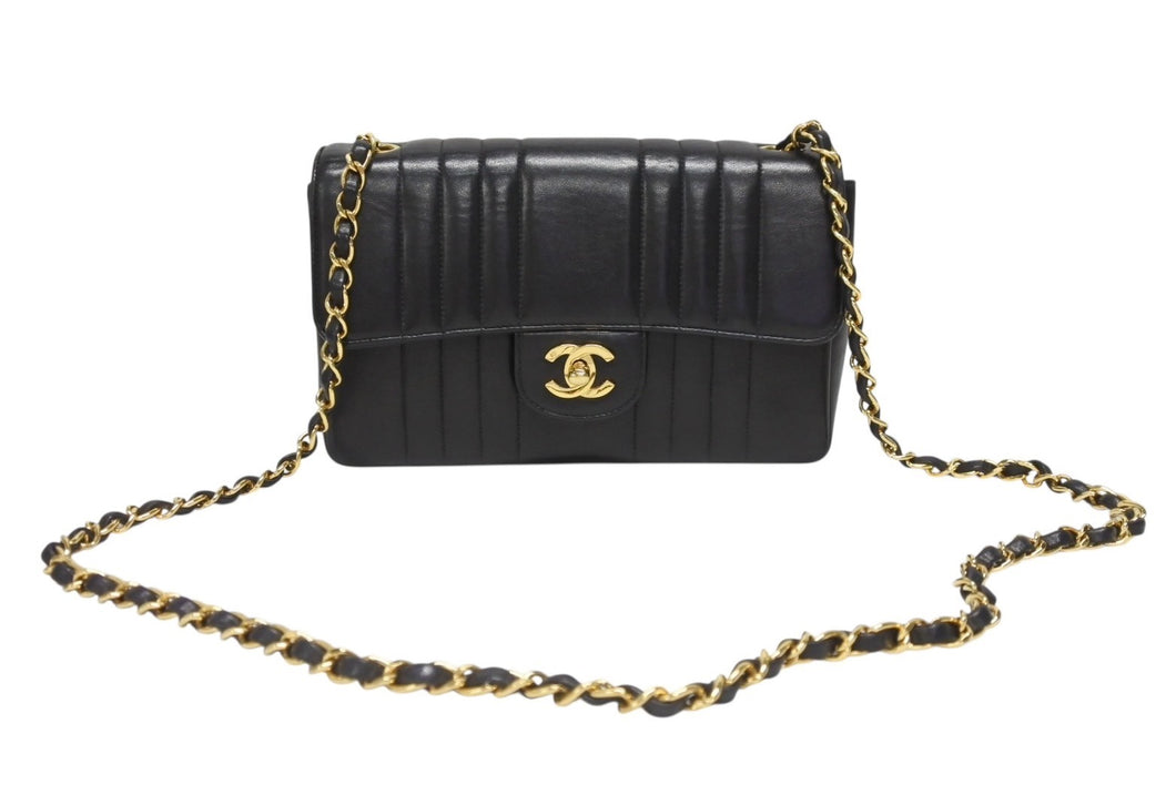 極美品 CHANEL シャネル マドモアゼル22 Sフラップ Sチェーンショルダーバッグ 2番台 ココマーク ラムスキン ブラック 中古 4b005267