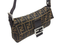 Load image into Gallery viewer, FENDI フェンディ ハンドバッグ ズッカ柄 マンマバケット ブラウン キャンバス レザー 26424 シルバー金具 美品 中古 4b005301