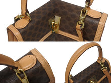Load image into Gallery viewer, CELINE セリーヌ ハンドバッグ ショルダーバッグ 2WAY M 14 マカダム柄 PVC レザー ブラウン ゴールド金具 美品 中古 4b005319