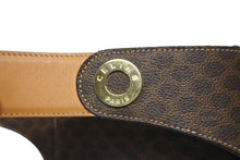 Load image into Gallery viewer, CELINE セリーヌ マカダム ウエストバッグ ボディバッグ M12 イタリア製 PVC レザー ブラウン ゴールド金具 美品 中古 4b005325