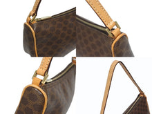 Load image into Gallery viewer, CELINE セリーヌ ワンショルダーバッグ ホーボー ミニハンドバッグ アクセサリーポーチ マカダム柄 ブラウン 美品 中古 4b005330