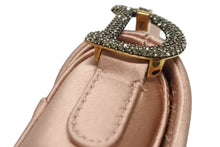 Load image into Gallery viewer, 極美品 CHRISTIAN DIOR クリスチャンディオール サドル ソフトバッグ M0465CBUW M59M 2025SS サテン ラインストーン ピンク 中古 4b005337