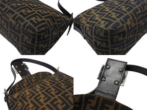 極美品 FENDI フェンディ マンマバケット ワンショルダーバッグ 26426 ズッカ柄 縦長 シルバー金具 中古 4b005345