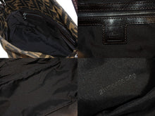 Load image into Gallery viewer, 極美品 FENDI フェンディ マンマバケット ワンショルダーバッグ 26426 ズッカ柄 縦長 シルバー金具 中古 4b005345