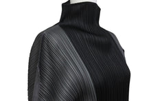 Load image into Gallery viewer, 極美品 ISSEY MIYAKE イッセイミヤケ PLEATS PLEASE プリーツプリーズ 長袖トップス PP63-JK404 サイズF ハイネック 中古 4b005380