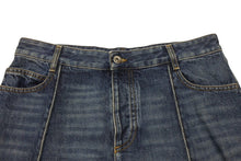 Load image into Gallery viewer, BOTTEGAVENETA ボッテガヴェネタ カーブシェイプ デニムパンツ ジーンズ 723355 V2J80 サイズ42 ロールアップ ブルー 美品 中古 4b005385