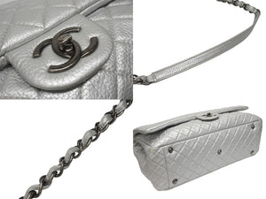 新品同様 CHANEL シャネル ジャンボ マトラッセ ショルダーバッグ シルバー チェーンショルダー デカマト 中古 4b005394