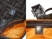 Load image into Gallery viewer, FENDI フェンディ ズッカ柄 マンマバケット ワンショルダーバッグ 木の実 フェルト レザー ブラウン シルバー金具 ロゴ 良品 中古 4b005397