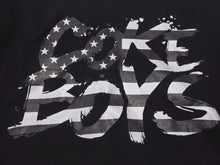 Load image into Gallery viewer, VINTAGE ヴィンテージ COKE BOYS FRENCH MONTANA 本人着用 半袖Tシャツ 入手困難 星条旗 ブラック サイズL 美品 中古 4b005400