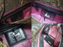 Load image into Gallery viewer, 極美品 FENDI フェンディ マンマバケット ワンショルダーバッグ 8BR600 ズッカ柄 キャンバス ラインストーン ラメ レザー 中古 4b005425