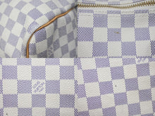 Load image into Gallery viewer, LOUIS VUITTON ルイヴィトン ダミエ アズール キーポル55 ボストンバッグ N41429 PVC ヌメ革 ホワイト ブラウン 美品 中古 4b005433