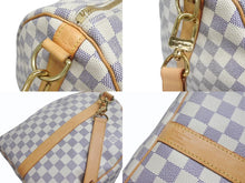 Load image into Gallery viewer, LOUIS VUITTON ルイヴィトン ダミエ アズール キーポル55 ボストンバッグ N41429 PVC ヌメ革 ホワイト ブラウン 美品 中古 4b005433