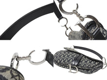 Load image into Gallery viewer, 極美品 Christian Dior クリスチャンディオール トロッター サドルバッグ ブラック ガリアーノ期 シルバー金具 ブラック ロゴ 中古 4b005447