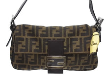 Load image into Gallery viewer, 極美品 FENDI フェンディ ハンドバッグ ズッカ柄 マンマバケット ブラウン キャンバス レザー 25124 シルバー金具 中古 4b005465