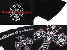 Load image into Gallery viewer, 極美品 CHROME HEARTS クロムハーツ × Guns N&#39; Roses ガンズアンドローゼズ ツアーTシャツ サイズM 2017 JAPAN TOUR限定 中古 4b005488