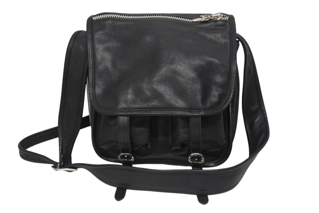 極美品 CHROME HEARTS クロムハーツ メールバッグ ショルダーバッグ ガンスリンガー ダガージップ レザー シルバー925 ブラック 中古 4b005496