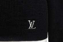 Load image into Gallery viewer, 極美品 LOUIS VUITTON ルイヴィトン 長袖ニットセーター RW211W IQS FGKL22 サイズXS ウール シルク ブラック ロゴ 中古 4b005525