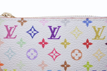 Load image into Gallery viewer, 新品未使用 LOUIS VUITTON ルイヴィトン LVxTM スマホ フォンホルダー 村上隆 2025SS ホワイト マルチカラー PVC ゴールド金具 中古 4b005530