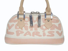 Load image into Gallery viewer, LOUIS VUITTON ルイヴィトン ハンドバッグ モノグラム グラフィティ アルマPM オリゾンタル ベージュ M92178 美品 中古 4b005562