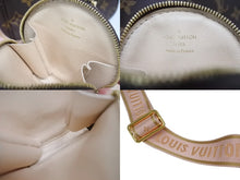 Load image into Gallery viewer, 極美品 LOUIS VUITTON ルイヴィトン ミュルティ ポシェット アクセソワール ショルダーバッグ M44840 モノグラム 中古 4b005583
