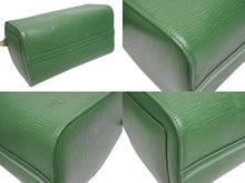 Load image into Gallery viewer, LOUIS VUITTON ルイヴィトン スピーディ30 ハンドバッグ M43004 カバン エピ グリーン レザー 美品 中古 4b005591