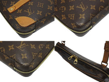 Load image into Gallery viewer, LOUIS VUITTON ルイヴィトン モノグラム ショルダーバッグ レガシー ソフトトランク メッセンジャーPM M68494 ブラウン 美品 中古 4b005625
