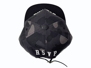 新品未使用 A BATHING APE アベイシングエイプ RSVP 2015年 コラボ BAPE キャップ 帽子 カモ柄 ホワイト ブラック 中古 4b005638