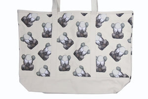 未使用 UNIQLO KAWS ユニクロ カウズ KAWS TOKYO FIRST トートバッグ キャンバス オフホワイト 総柄 中古 4b005653 