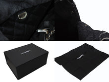 Load image into Gallery viewer, 極美品 CHANEL シャネル シャネル22 スモール チェーンショルダーバッグ AS3260 ランダム番台 24AW ココマーク デニム ブラック 中古 4b005676