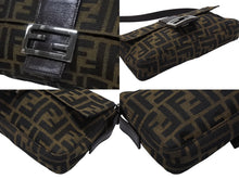 Load image into Gallery viewer, 極美品 FENDI フェンディ マンマバケット ワンショルダーバッグ 26424 ズッカ柄 キャンバス レザー ブラウン シルバー金具 中古 4b005677