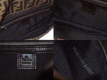 Load image into Gallery viewer, 極美品 FENDI フェンディ マンマバケット ワンショルダーバッグ 26424 ズッカ柄 キャンバス レザー ブラウン シルバー金具 中古 4b005677