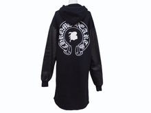 Load image into Gallery viewer, CHROME HEARTS × Bella Hadid クロムハーツ ベラハディッド イニシャルパッチロゴ ダガージップ レザー切り替えロング丈パーカー ブラック サイズXS 美品 中古 4b005693