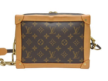 Load image into Gallery viewer, 極美品 LOUIS VUITTON ルイヴィトン ソフトトランク ショルダーバッグ M44660 モノグラムキャンバス レザー ブラウン 中古 4b005712