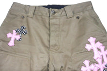 Load image into Gallery viewer, 極美品 CHROME HEARTS クロムハーツ カーペンター セメタリー クロスボール クロスパッチ パンツ サイズ30 ベージュ ピンク 中古 4b005728