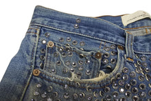 Load image into Gallery viewer, GOLDEN GOOSE x LEVI&#39;S ゴールデングース リーバイス リメイク スタッズカスタム デニムショーツ ブルー サイズ34 美品 中古 4b005734