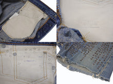 Load image into Gallery viewer, GOLDEN GOOSE x LEVI&#39;S ゴールデングース リーバイス リメイク スタッズカスタム デニムショーツ ブルー サイズ34 美品 中古 4b005734