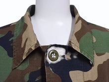 Load image into Gallery viewer, OFF WHITE オフホワイト Sahariana Jacket カモ柄 デニムジャケット デニムシャツ ワッペン 刺繍 迷彩 サイズS 美品 中古 4b005789