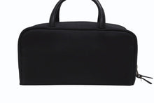 Load image into Gallery viewer, 極美品 BURBERRY バーバリー ロゴ 化粧ポーチ ミニハンドバッグ コットン レザー ブラック シルバー金具 中古 4b005795