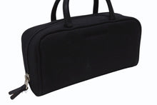 Load image into Gallery viewer, 極美品 BURBERRY バーバリー ロゴ 化粧ポーチ ミニハンドバッグ コットン レザー ブラック シルバー金具 中古 4b005795